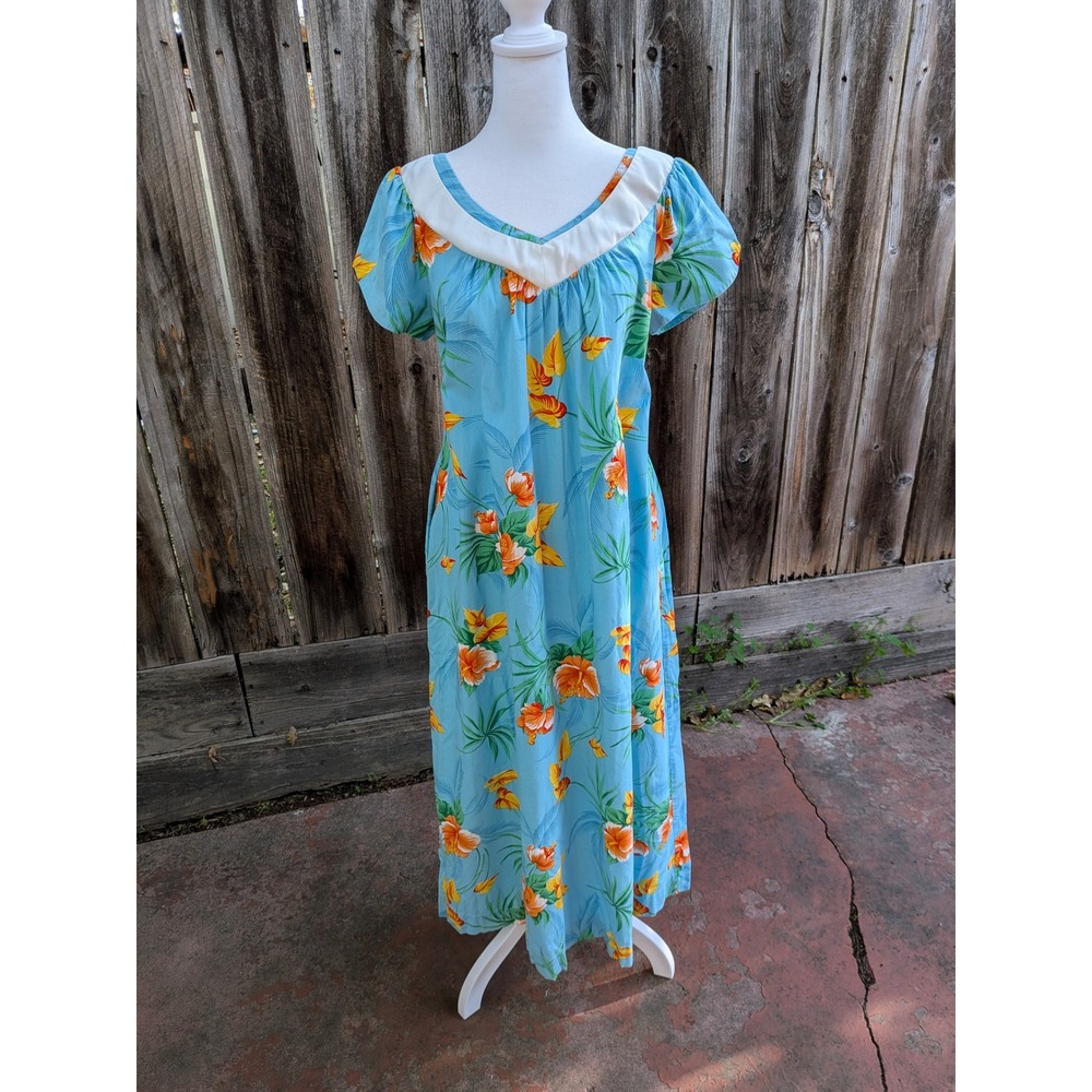 Vintage Hilo Hattie's Made in‎ Hawaii Floral Muumuu Kaftan Dress